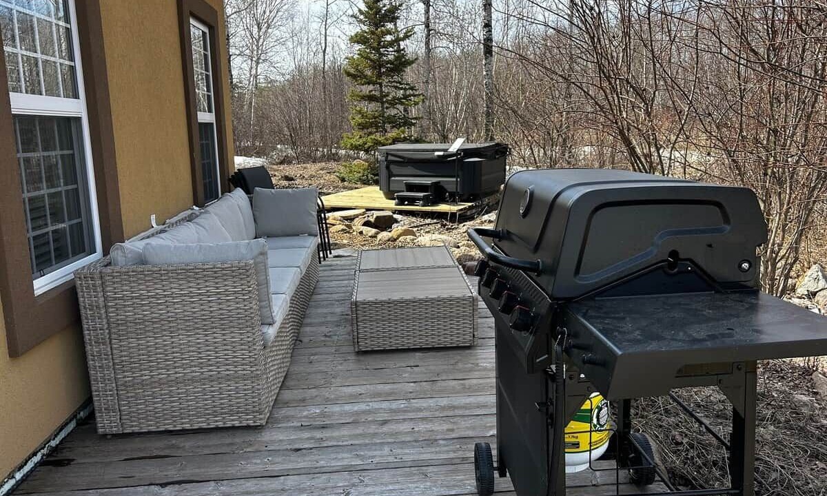 Photo of Patio Balcony in Fowler Lake