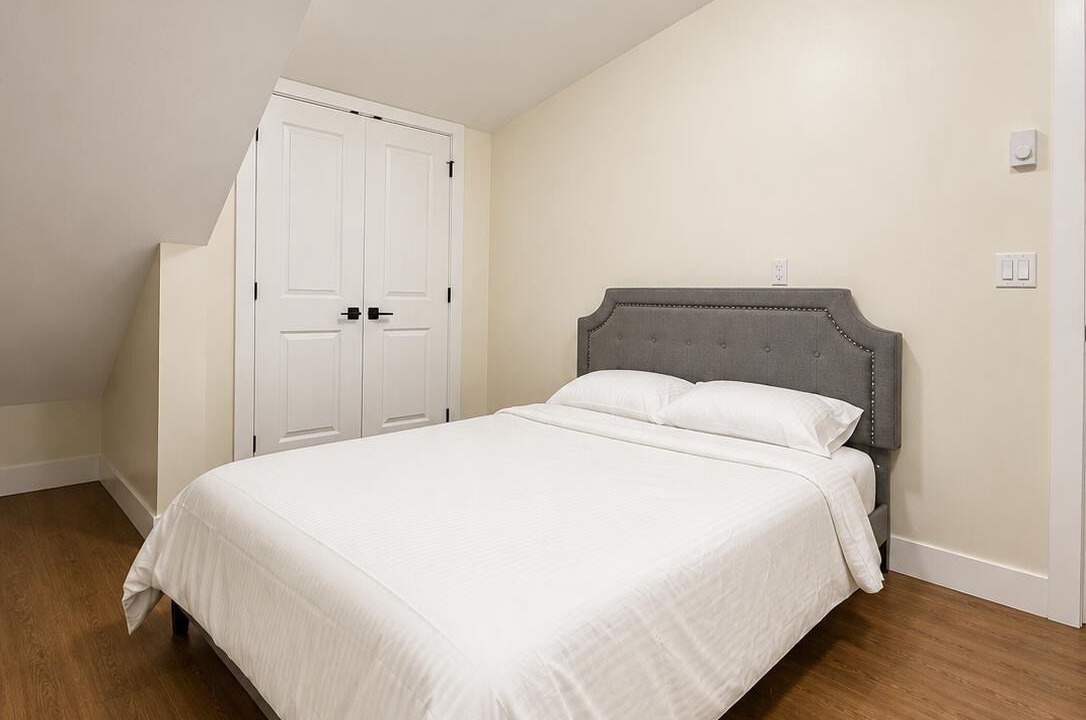 Photo of Bedroom in Sunset