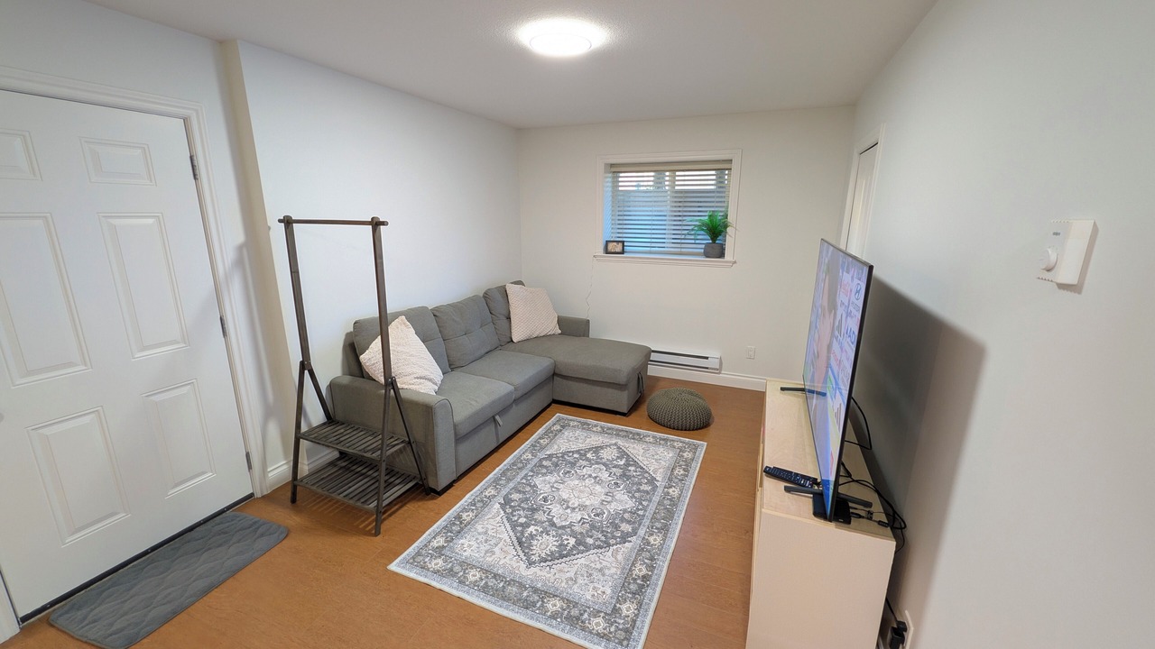 Photo of Livingroom in Southwest Gordon Estate