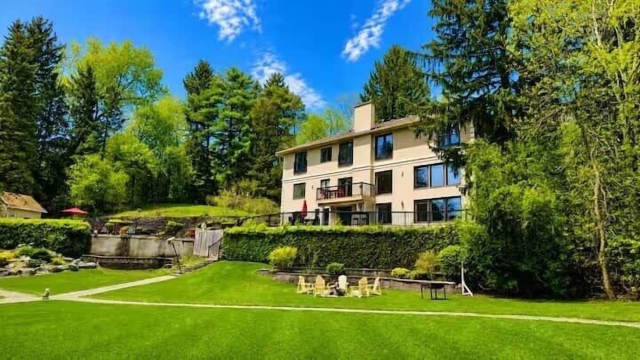 Photo of Outdoor in Thornhill
