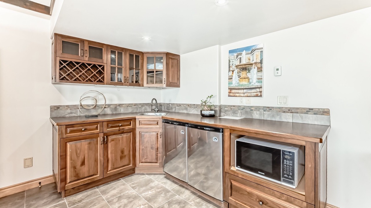 Photo of Kitchen in Calgary-Edmonton Corridor