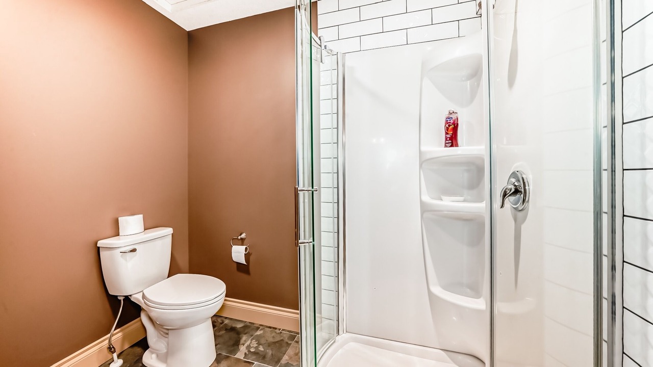 Photo of Bathroom in Calgary-Edmonton Corridor