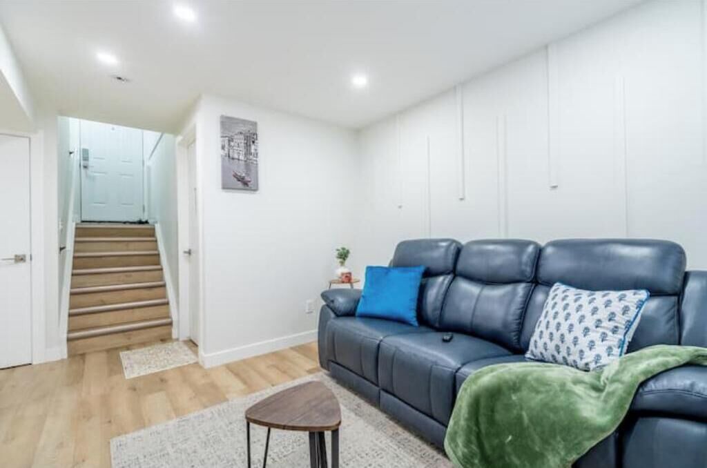 Photo of Livingroom in Regina