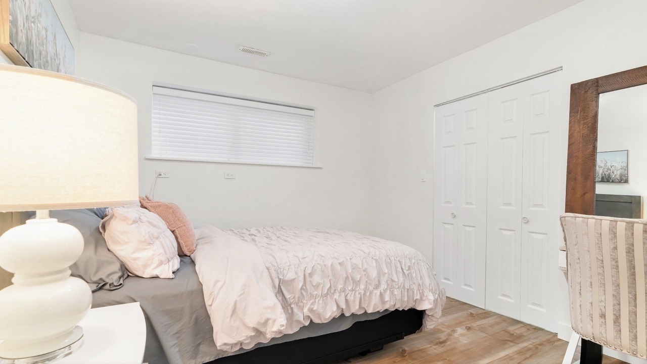 Photo of Bedroom in Delta