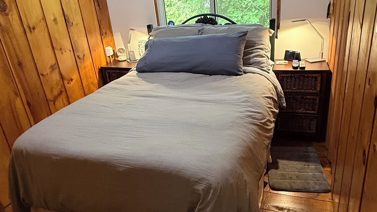 Photo of Bedroom in Lake of Bays