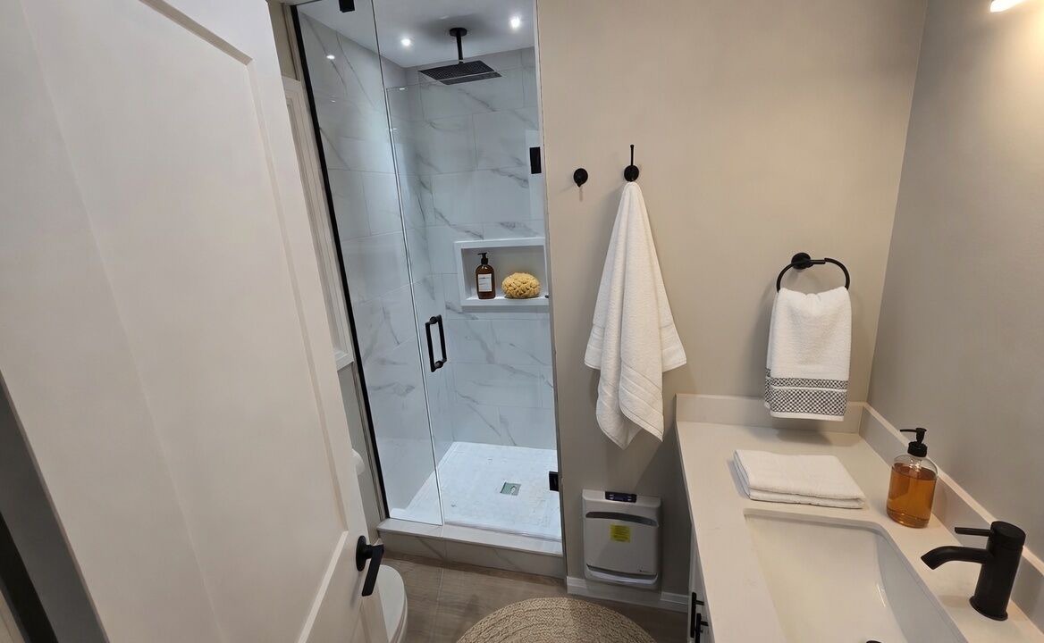 Photo of Bathroom in Wasaga Beach