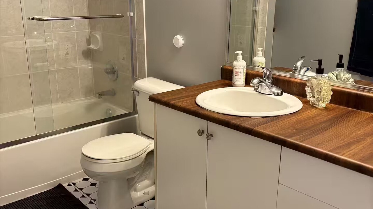 Photo of Bathroom in East Clayton