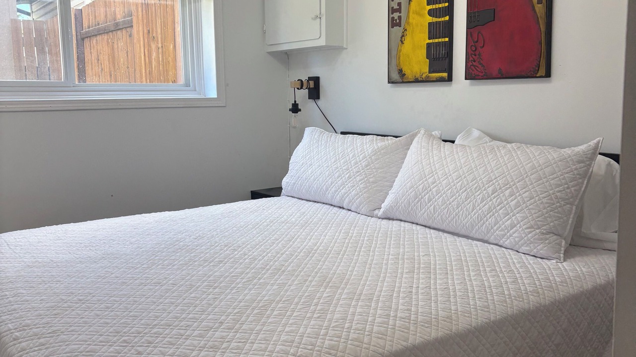 Photo of Bedroom in Canyon Meadows