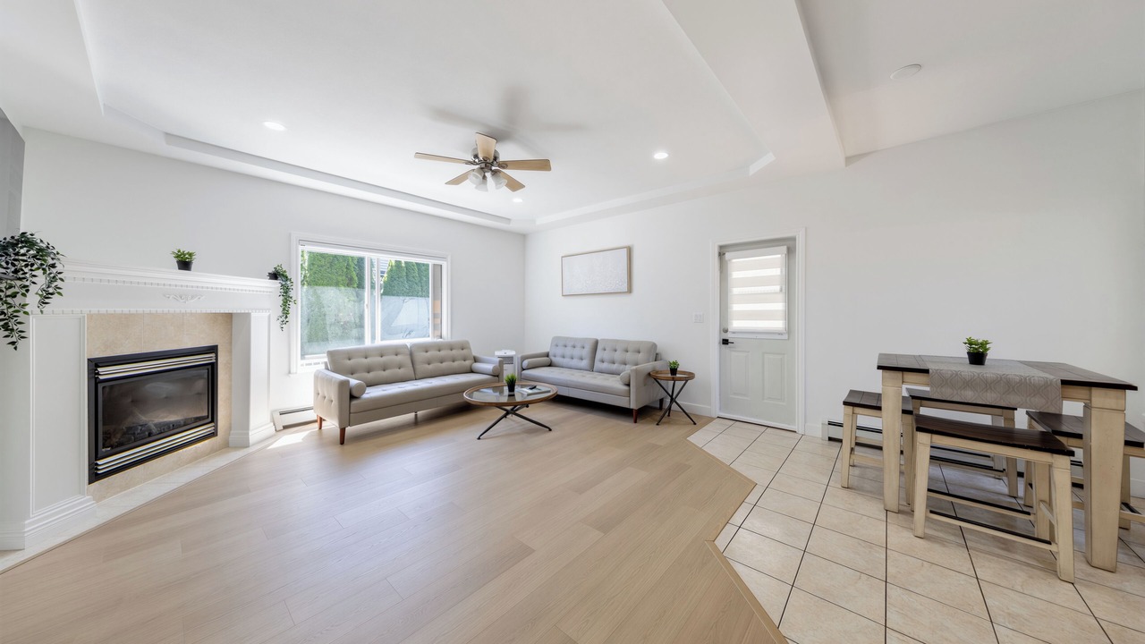 Photo of Livingroom in Fleetwood