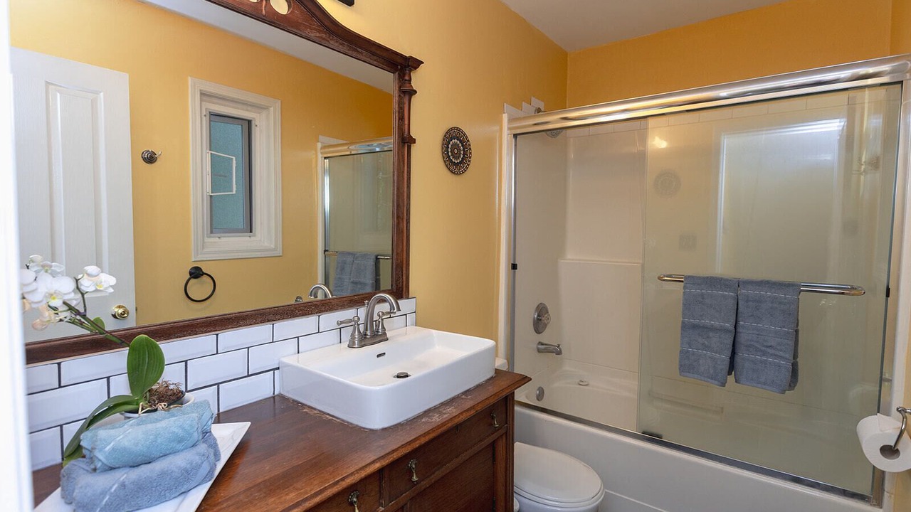 Photo of Bathroom in Juan de Fuca Electoral Area