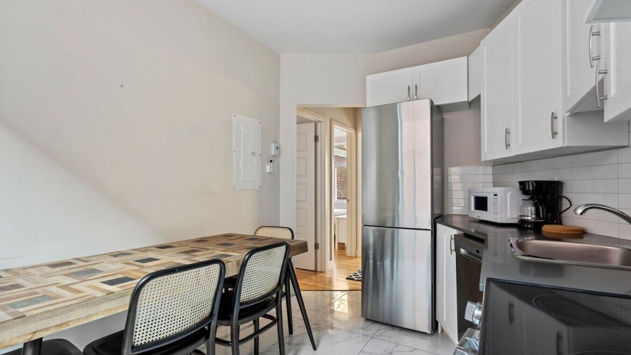 Photo of Kitchen in Cote-Des-Neiges—Notre-Dame-De-Grace
