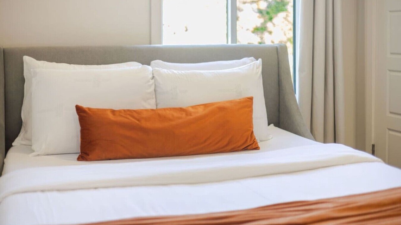 Photo of Bedroom in Cote-Des-Neiges—Notre-Dame-De-Grace