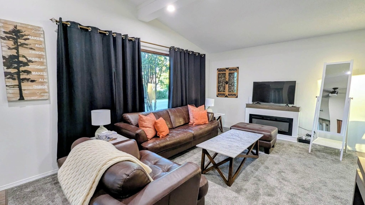 Photo of Livingroom in Red Deer