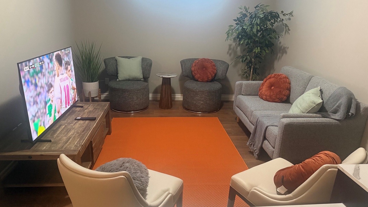 Photo of Livingroom in Evanston