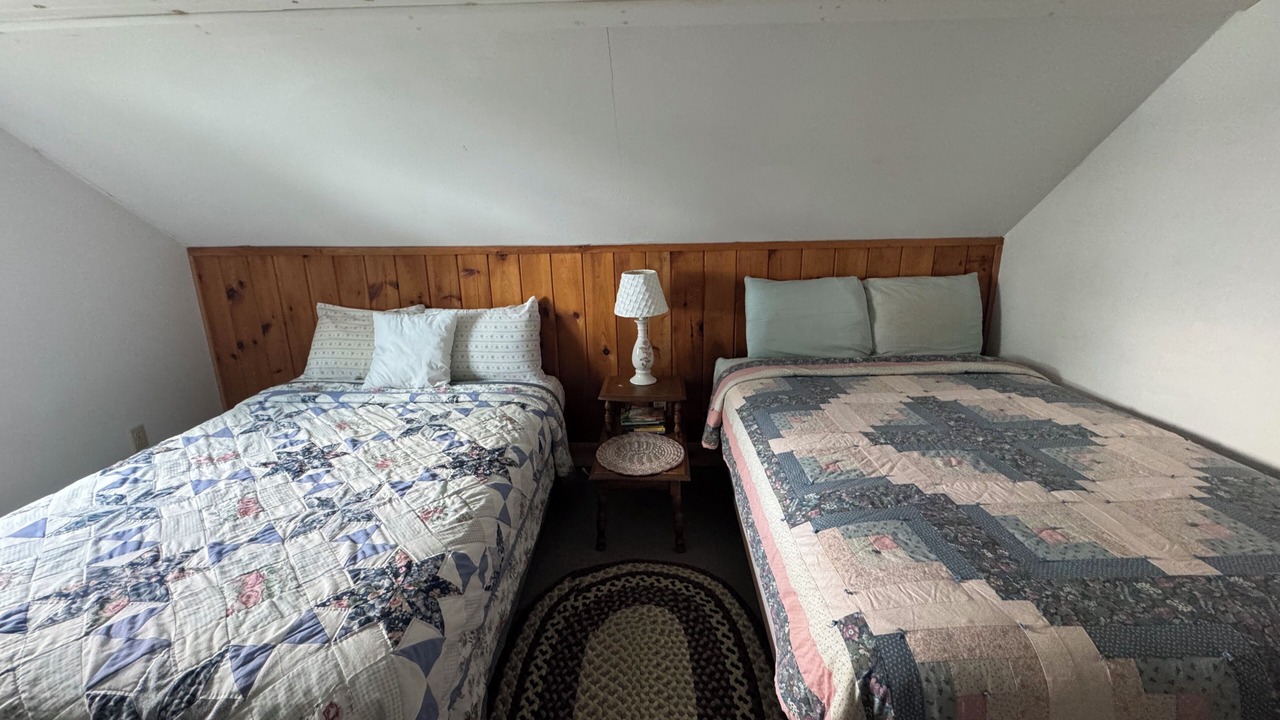 Photo of Bedroom in Lee