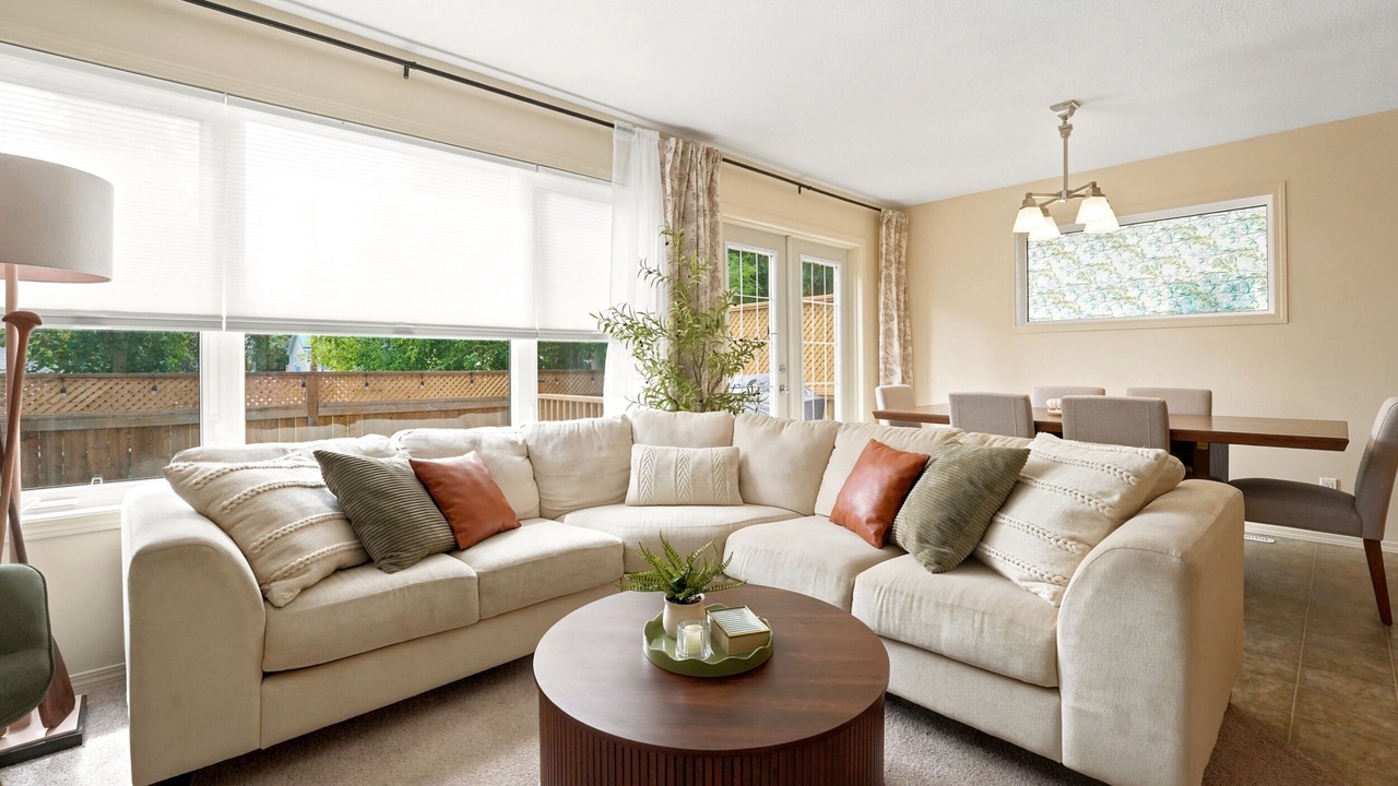 Photo of Livingroom in Markerville
