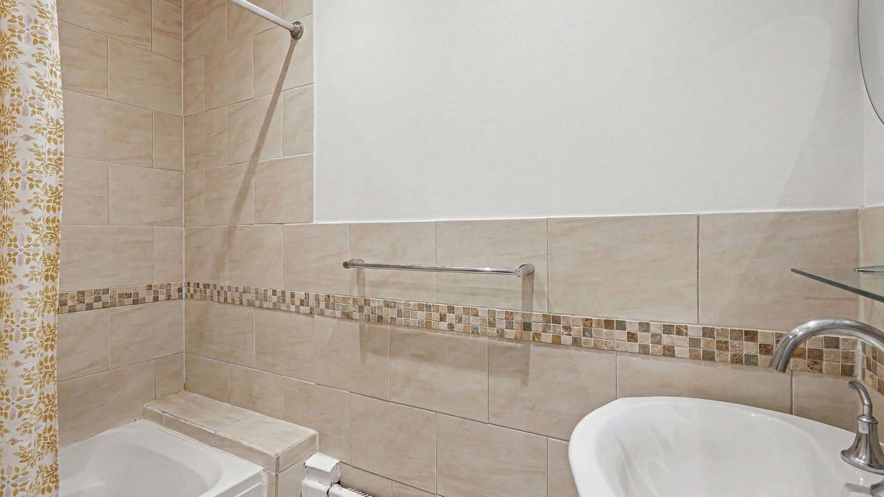 Photo of Bathroom in Westmount