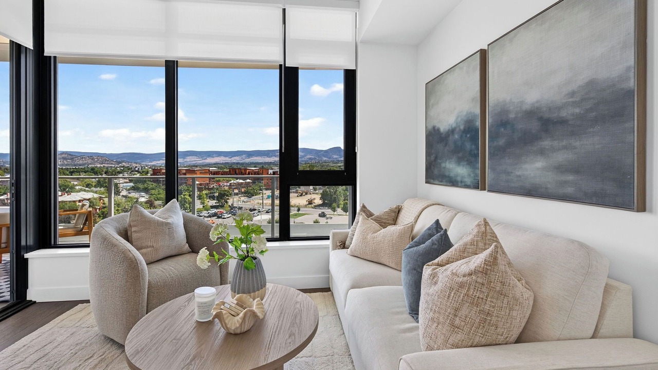 Photo of Livingroom in South Pandosy