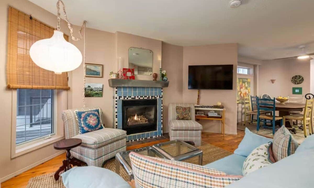 Photo of Livingroom in Sunnyside