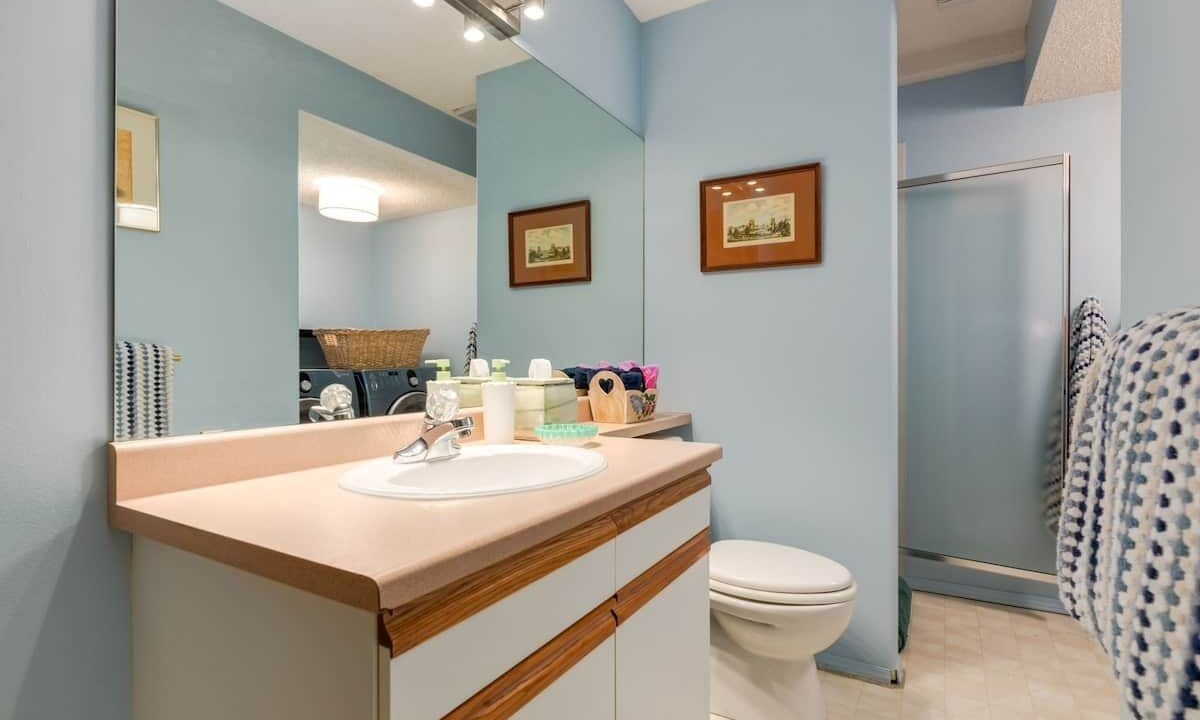 Photo of Bathroom in Sunnyside