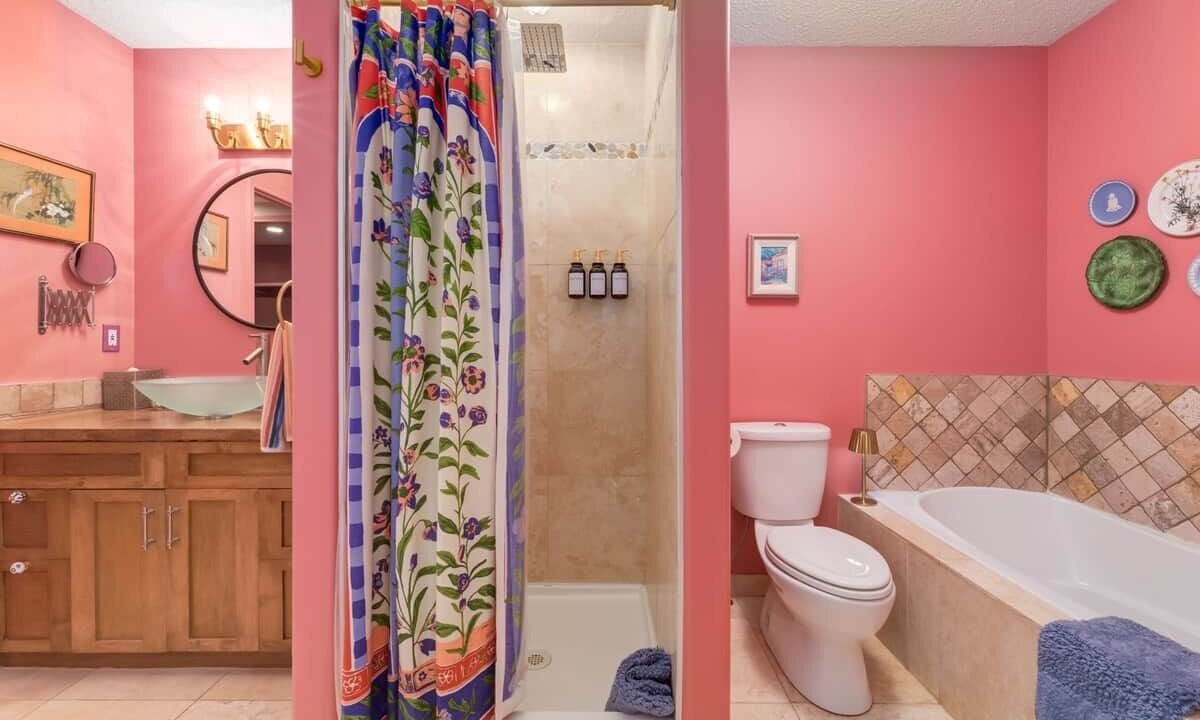 Photo of Bathroom in Sunnyside