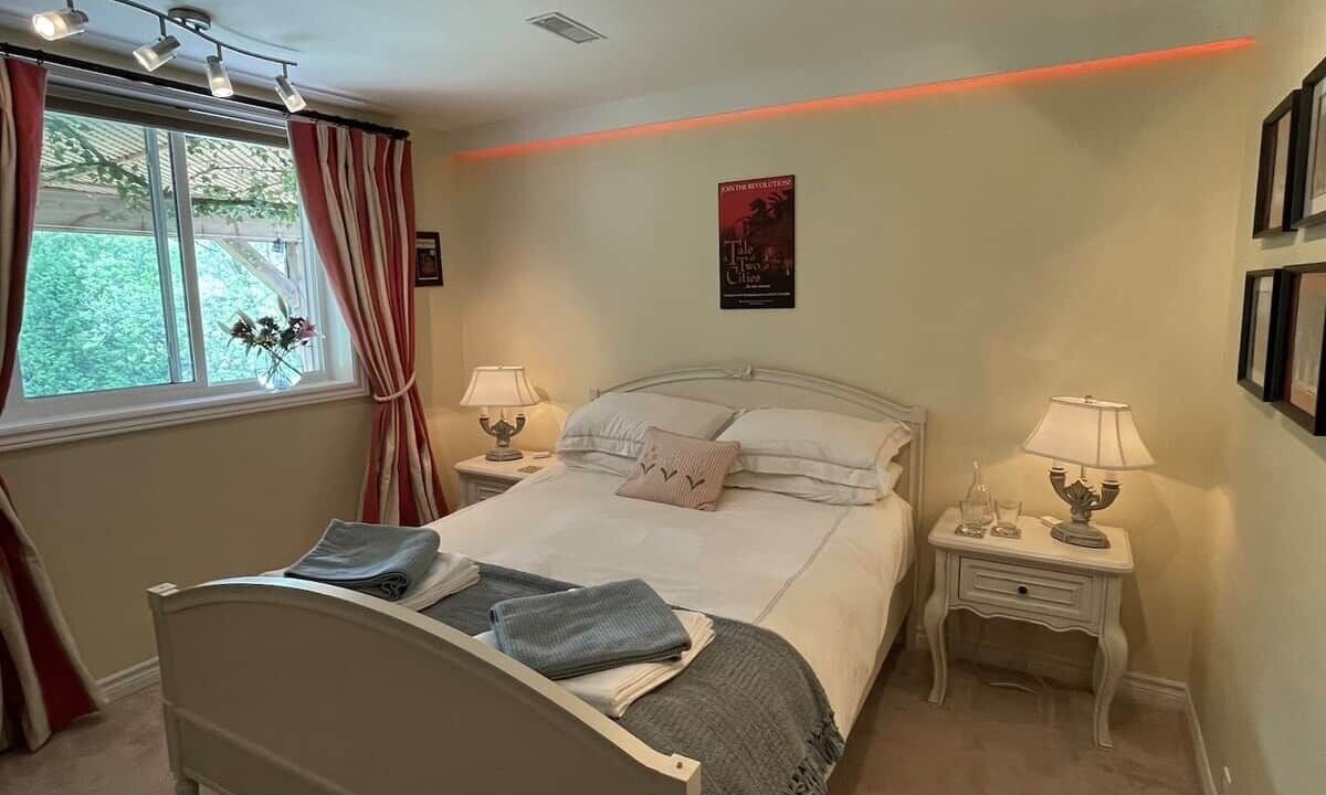 Photo of Bedroom in Erin