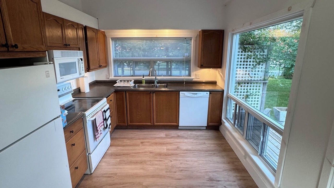 Photo of Kitchen in Balm Beach