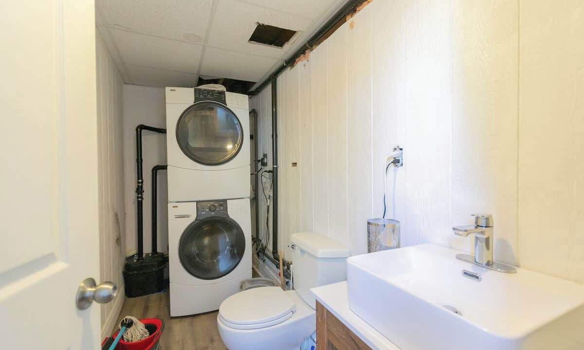 Photo of Bathroom in Carden