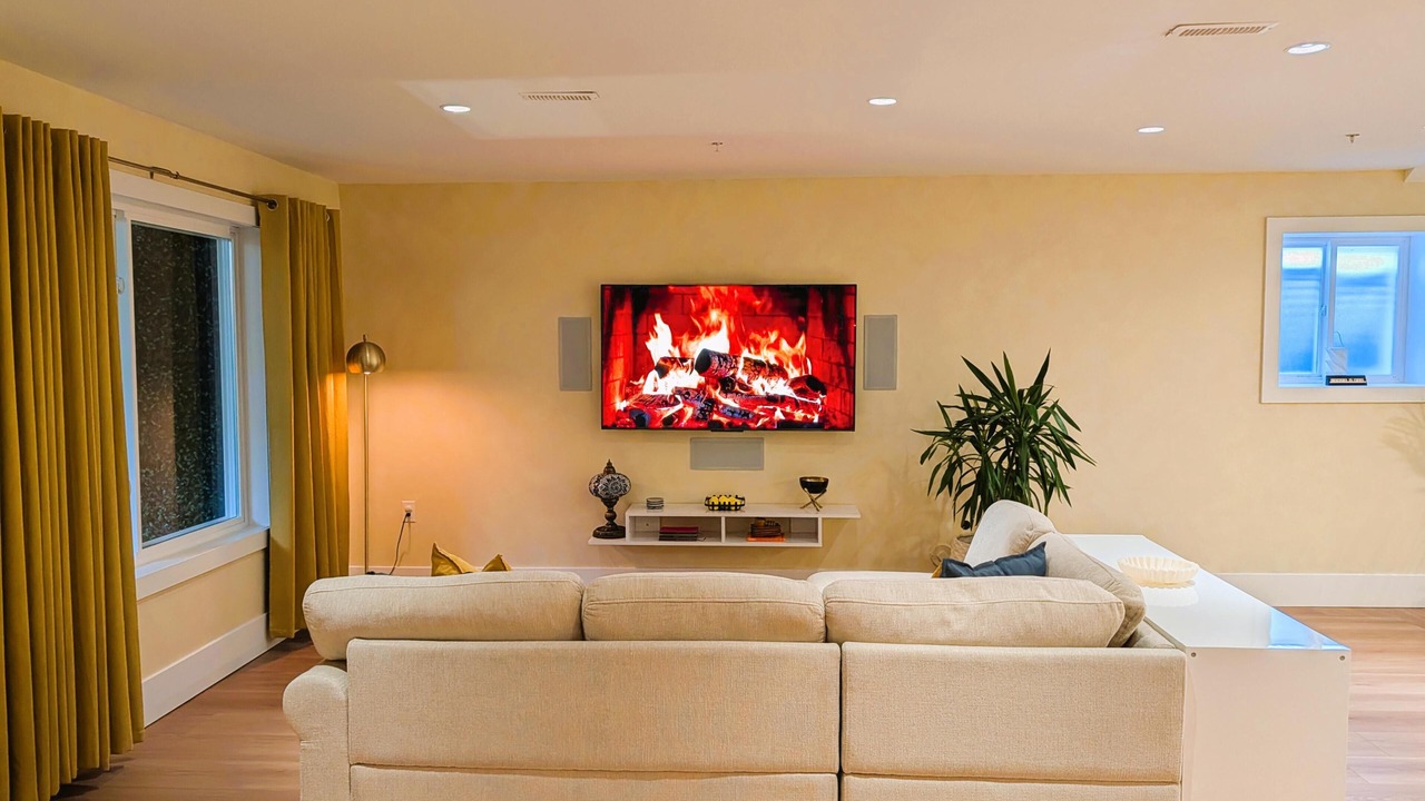 Photo of Livingroom in Maple Ridge