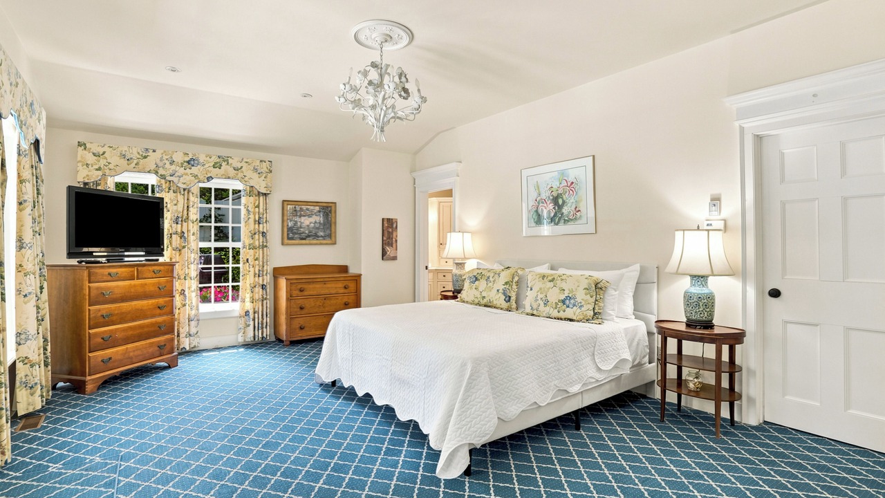 Photo of Bedroom in Old Town Historic District
