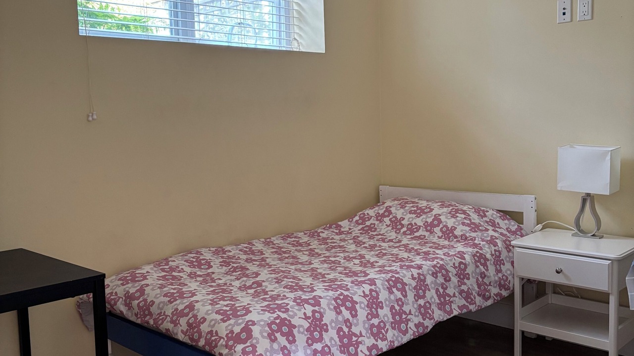 Photo of Bedroom in Sunset
