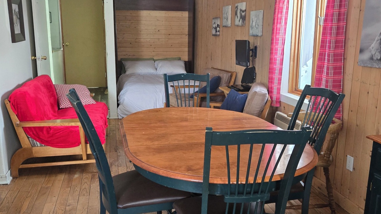 Photo of Bedroom in La Malbaie