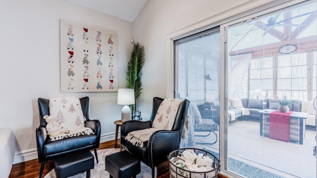 Photo of Livingroom in Township of Wellesley