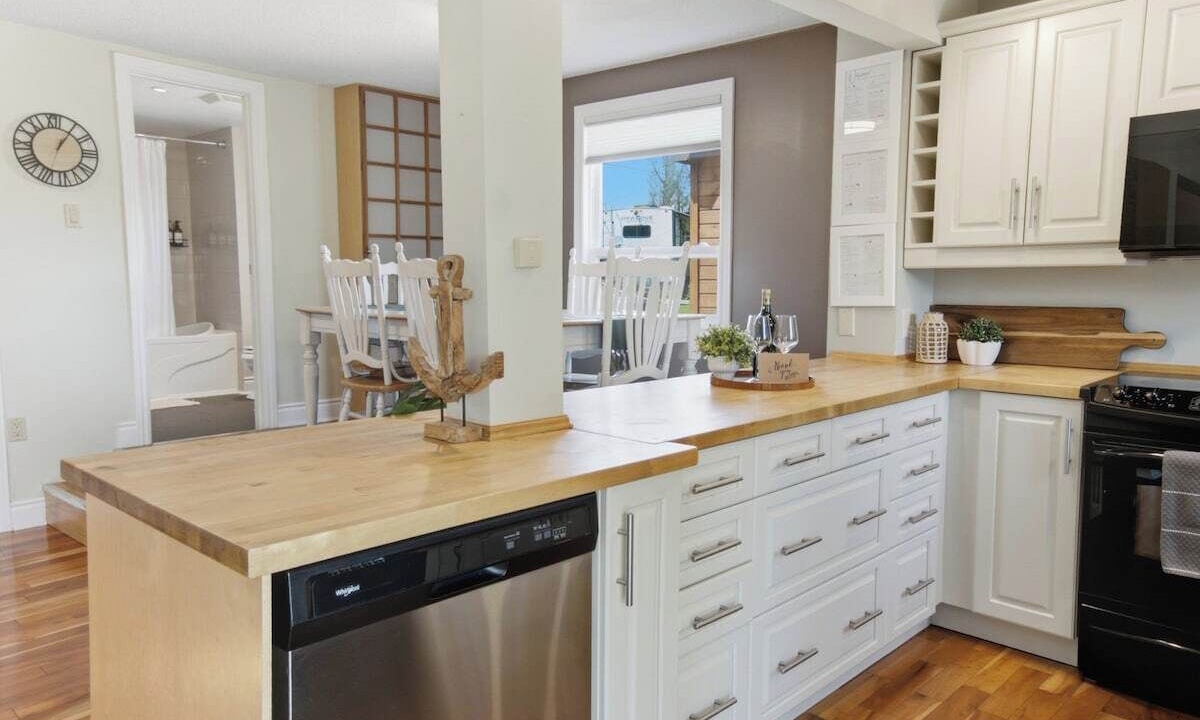 Photo of Kitchen in Fenelon Falls