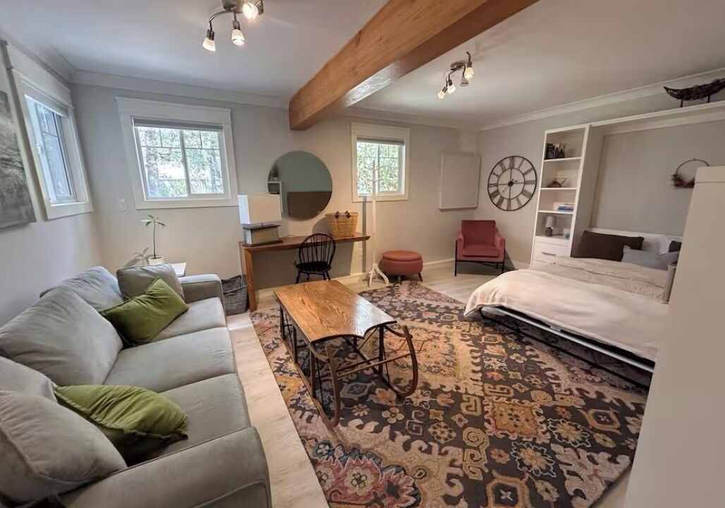 Photo of Bedroom in Saanich East