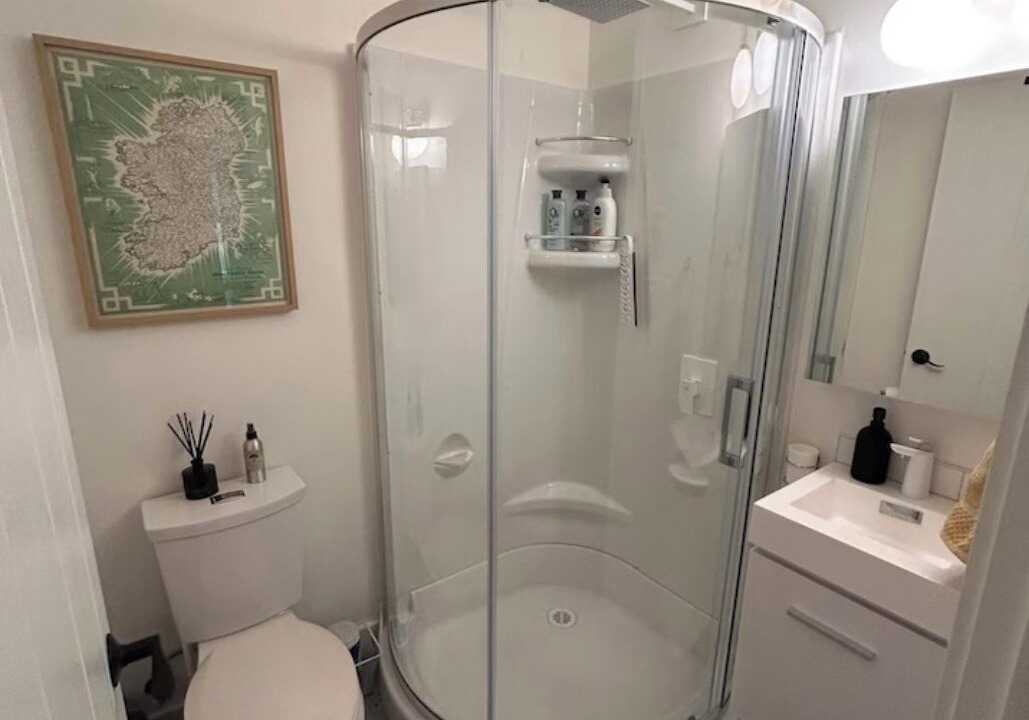 Photo of Bathroom in Saanich East