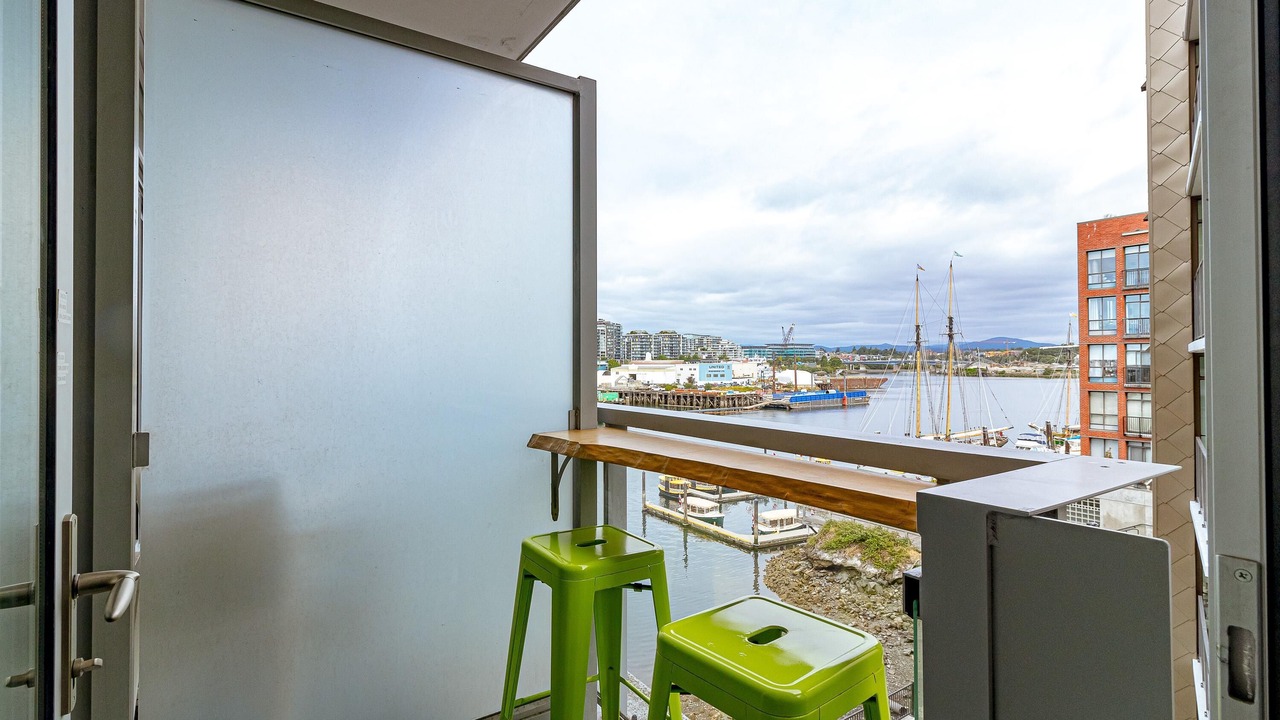 Photo of Patio Balcony in Downtown Victoria