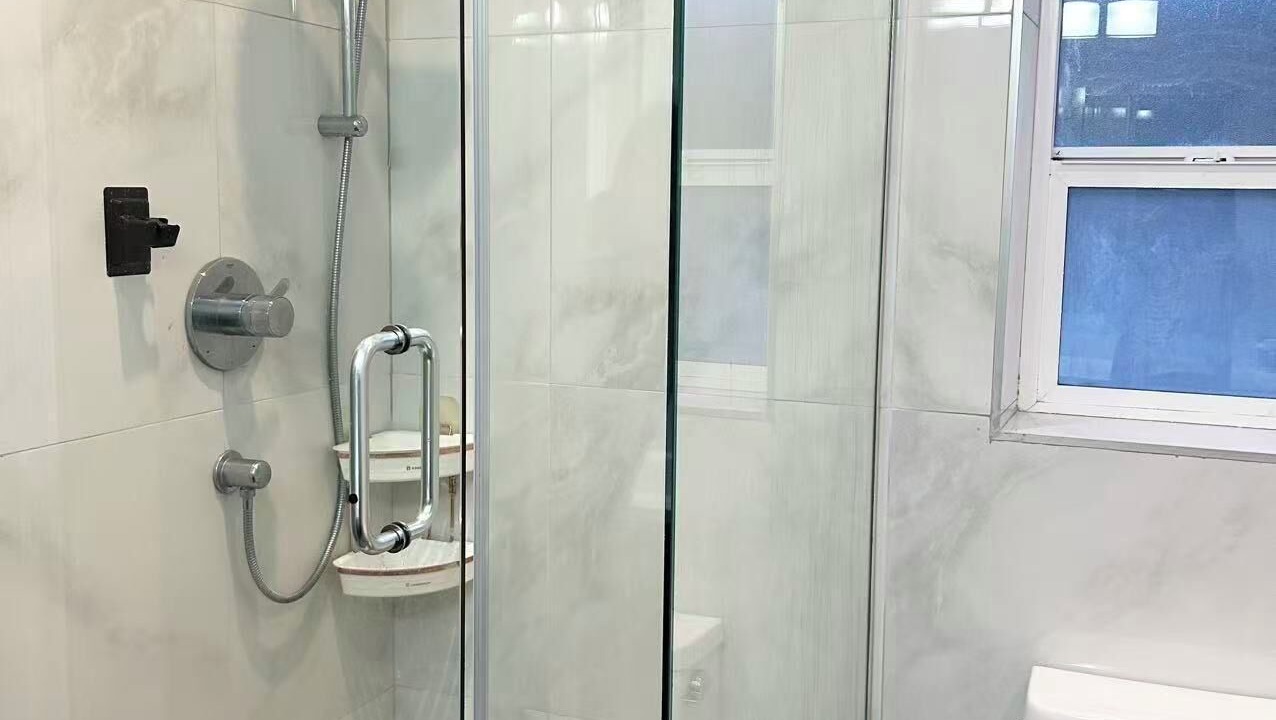 Photo of Bathroom in Sunset