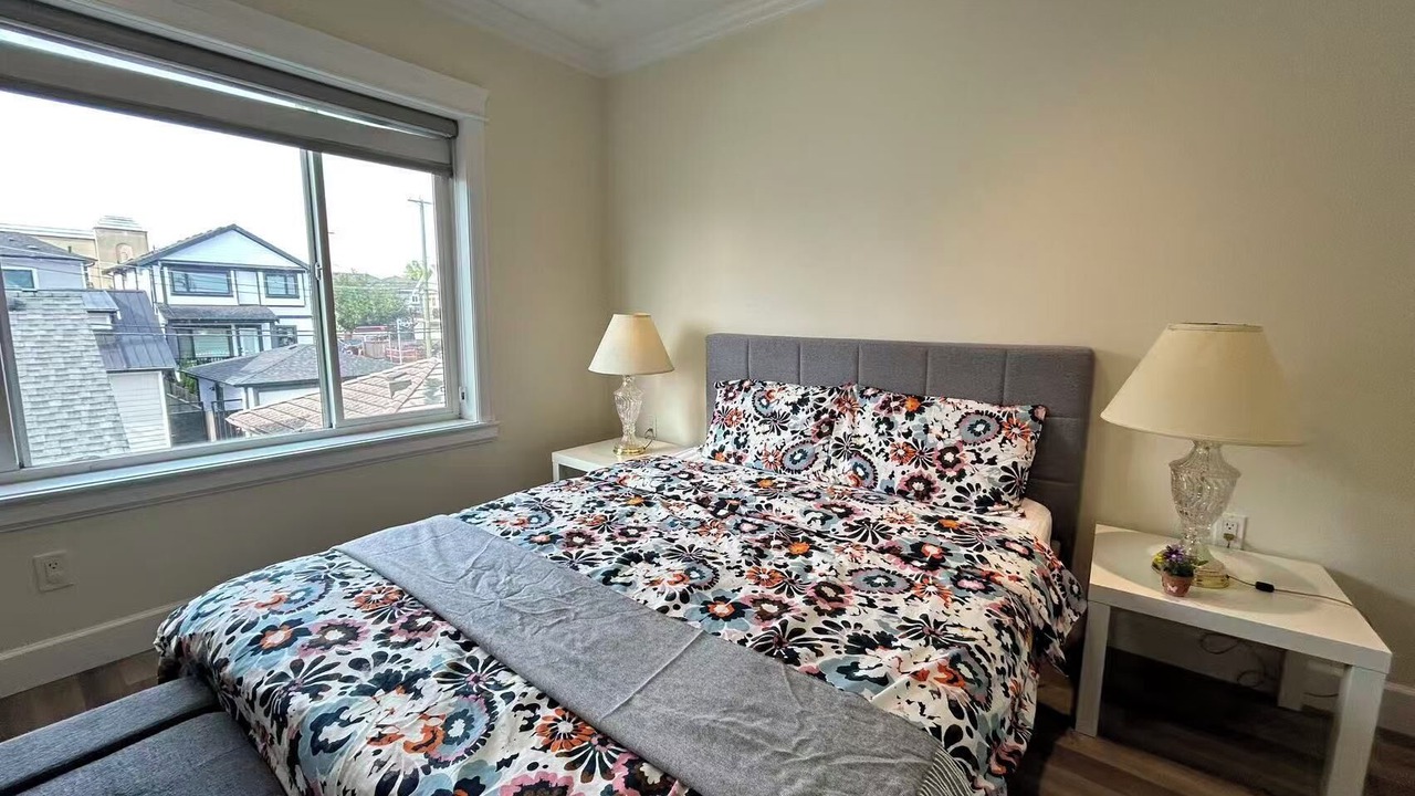 Photo of Bedroom in Sunset