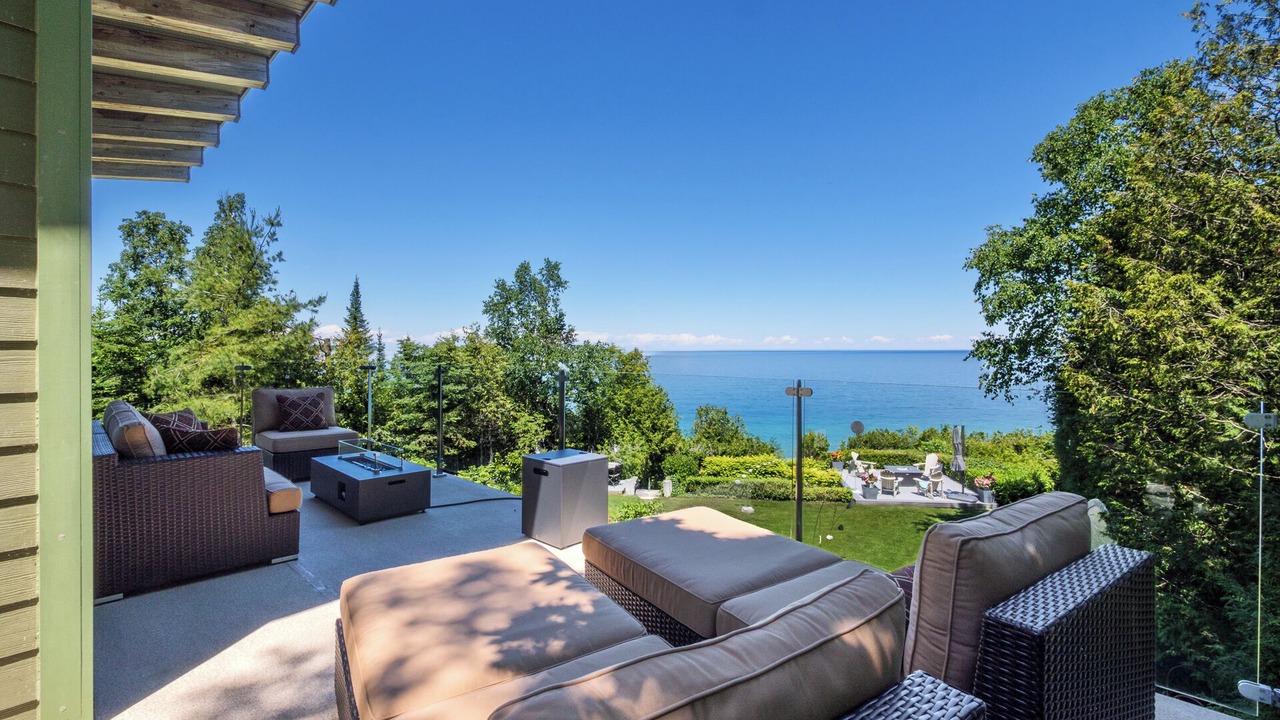 Photo of Outdoor in Lion's Head