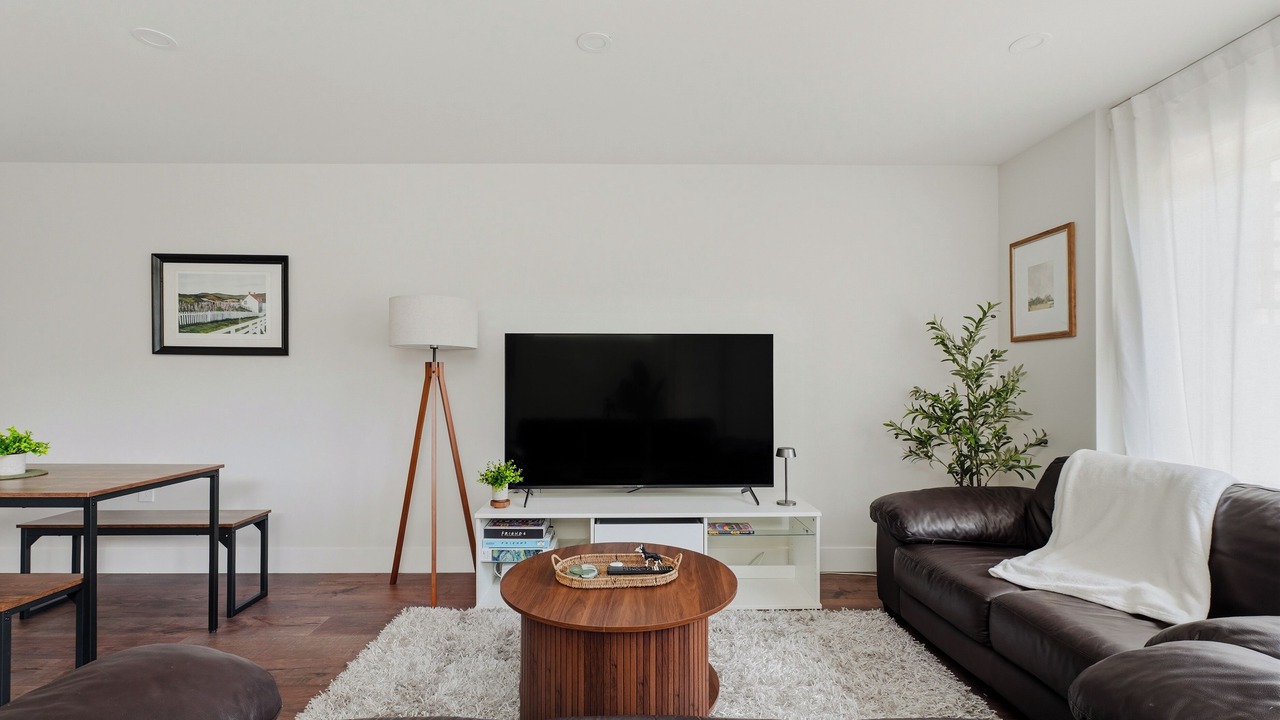Photo of Livingroom in Riley Park-Little Mountain