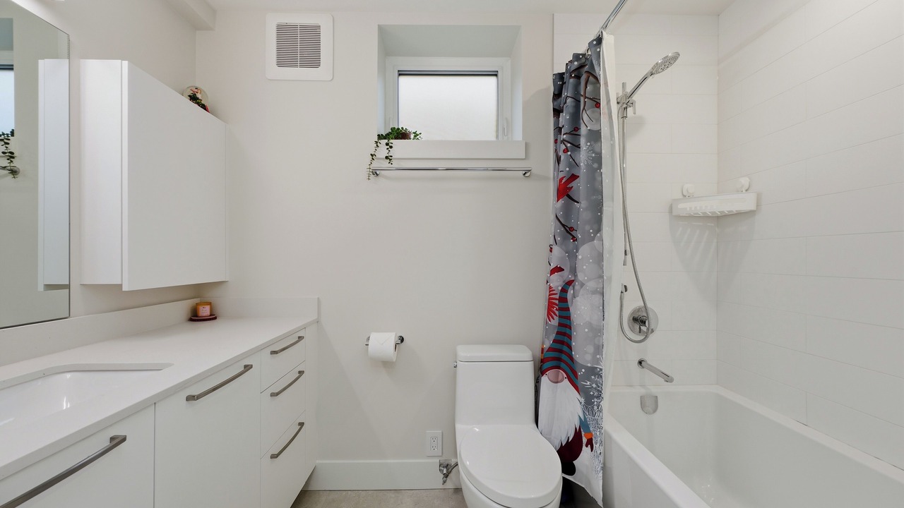 Photo of Bathroom in Riley Park-Little Mountain