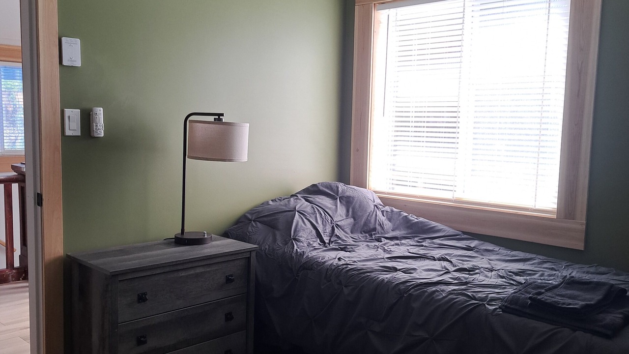 Photo of Bedroom in Squamish-Lillooet Regional District