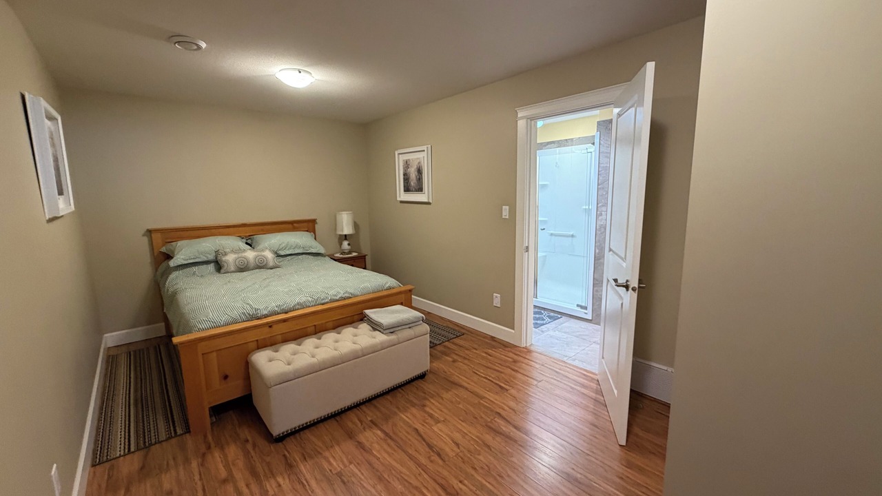 Photo of Bedroom in Okanagan-Similkameen