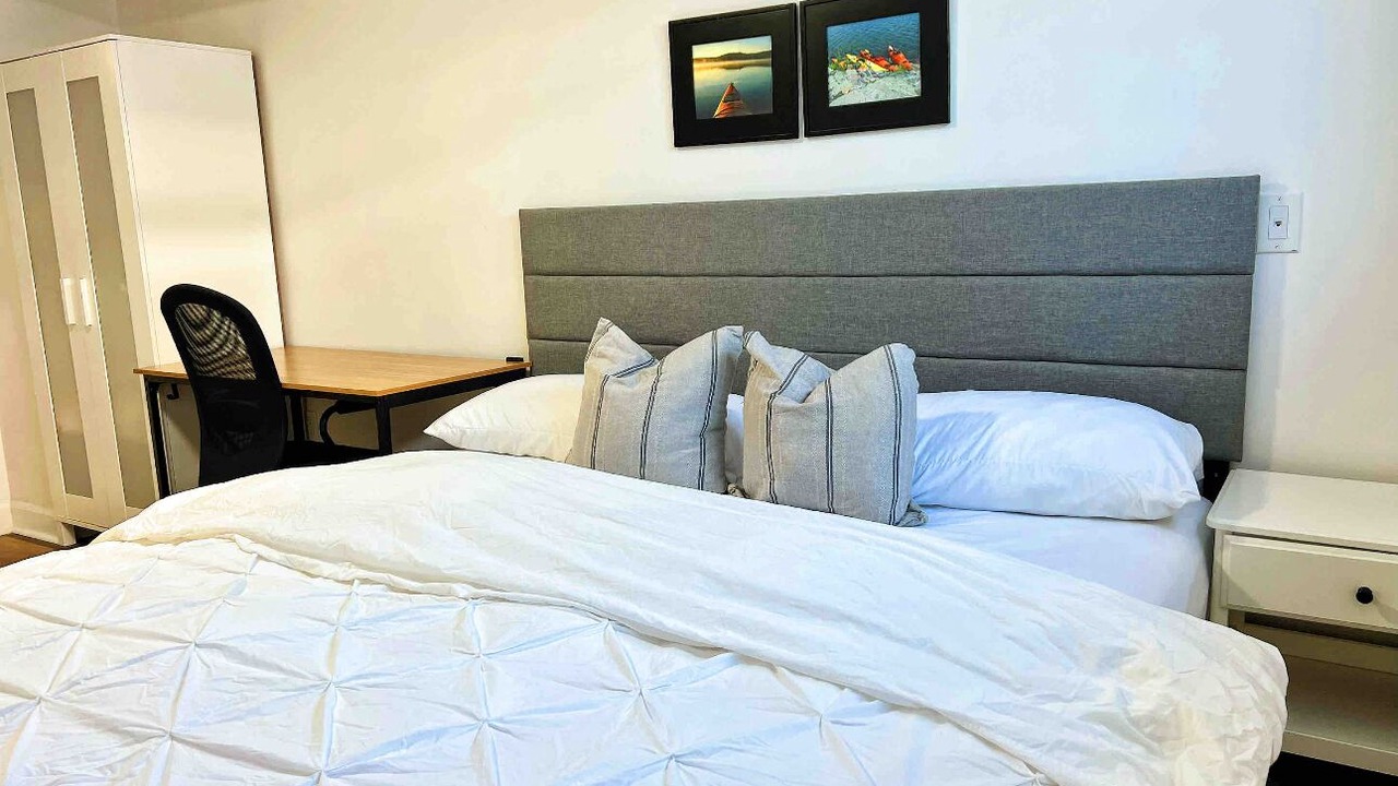 Photo of Bedroom in Ottawa Division