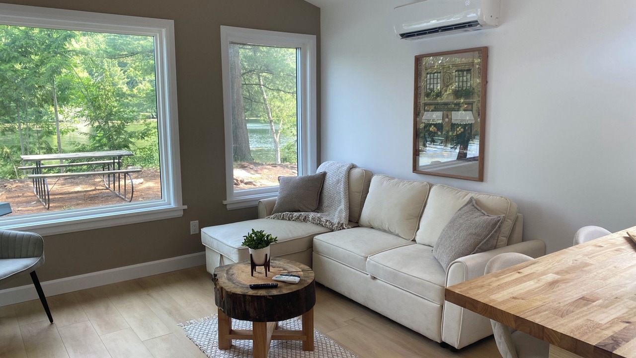 Photo of Livingroom in Seeleys Bay