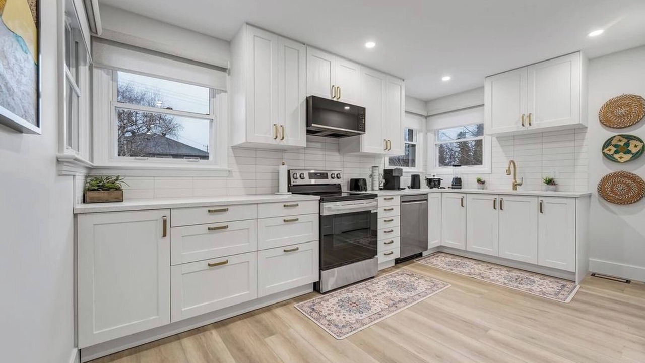 Photo of Kitchen in Ottawa Division