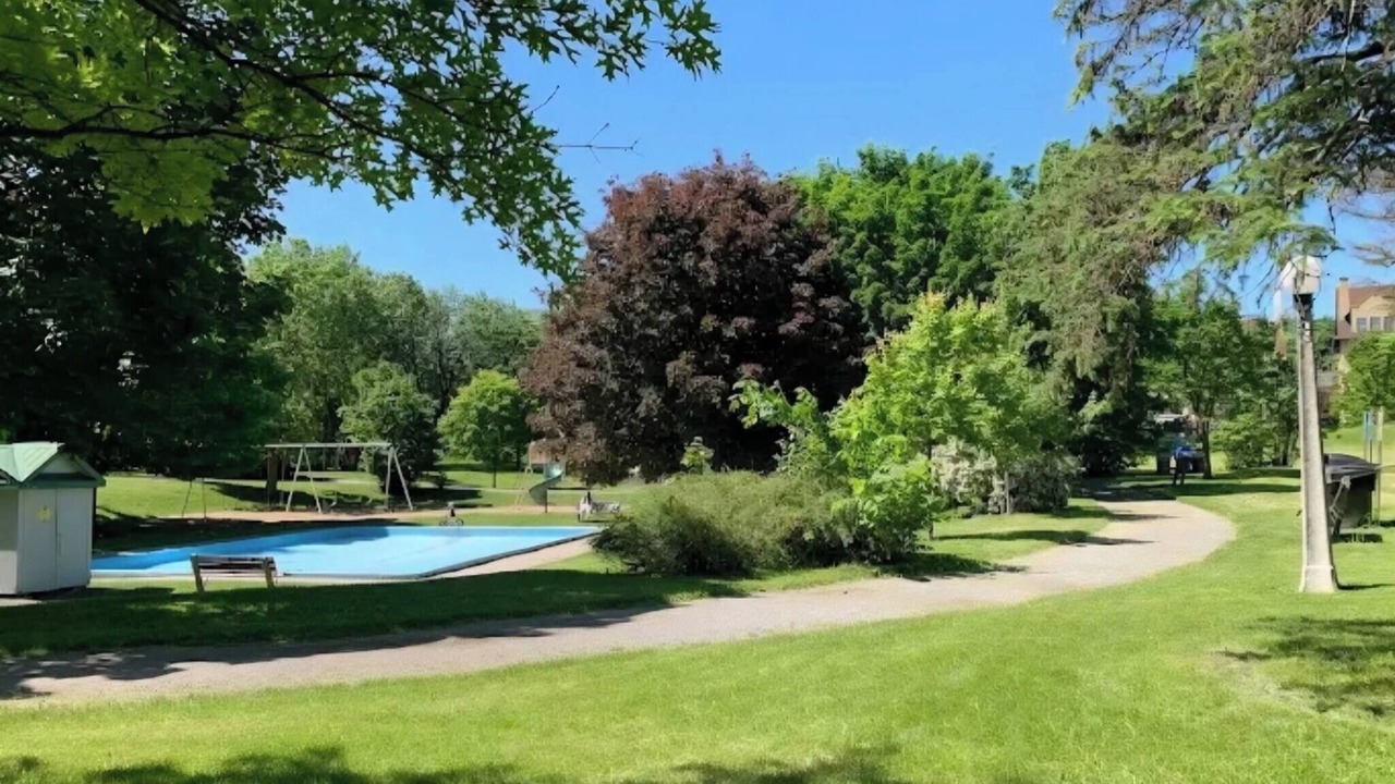 Photo of Outdoor in Ottawa Division