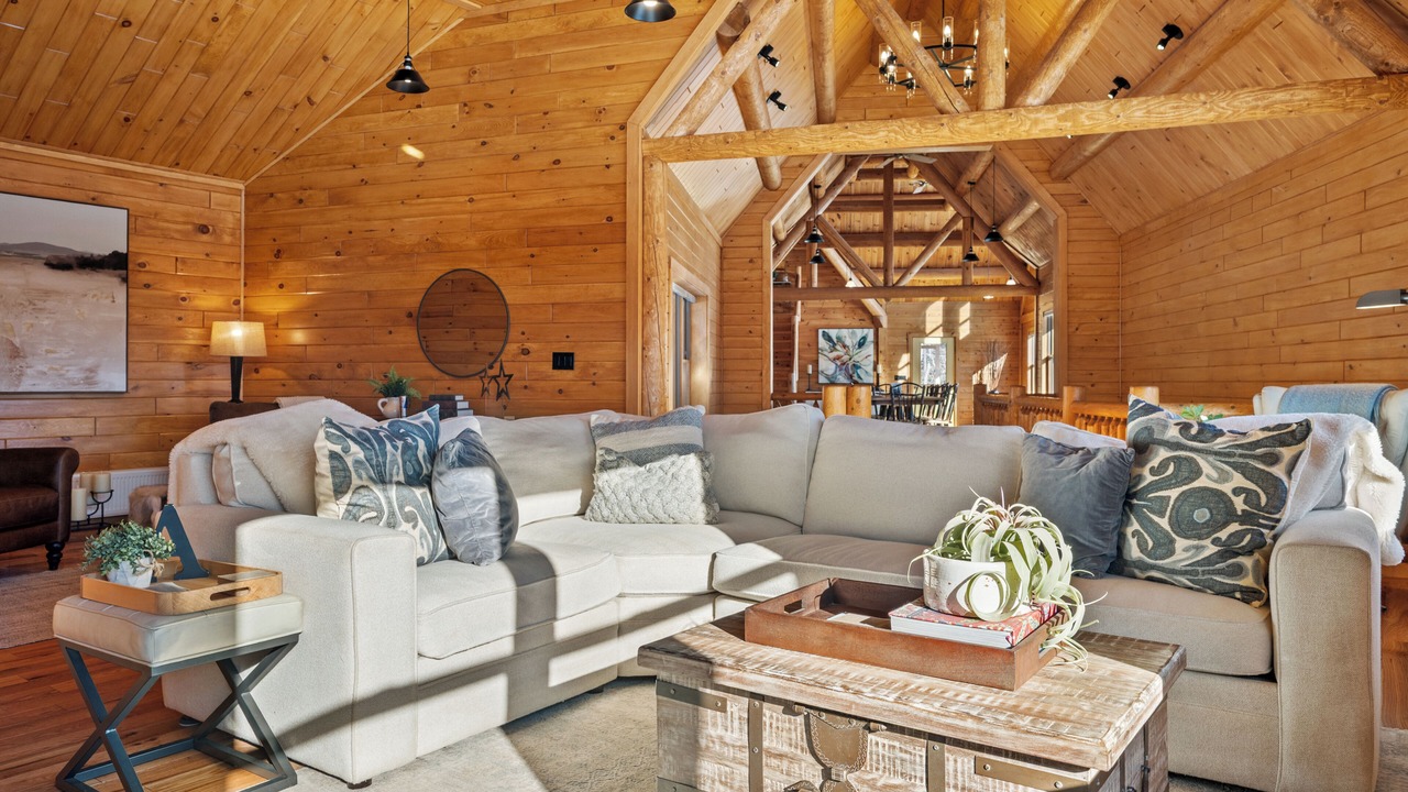 Photo of Livingroom in Island Falls