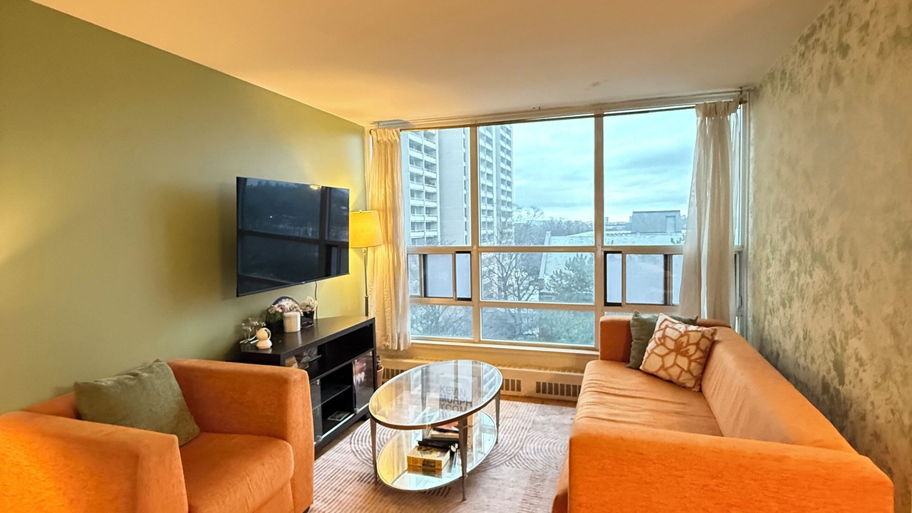 Photo of Livingroom in Briar Hill - Belgravia